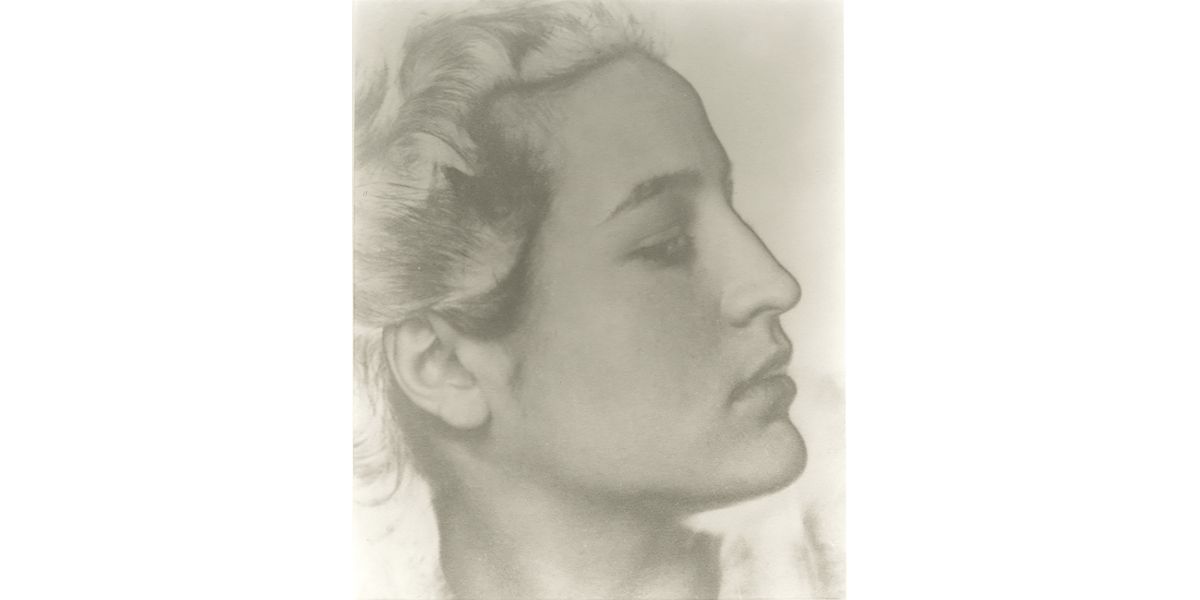 Gertrude Fehr, "Odile", 1936, gelatin silver print, 252x202 mm, Alinari Archives-Favrod Collection, Florence