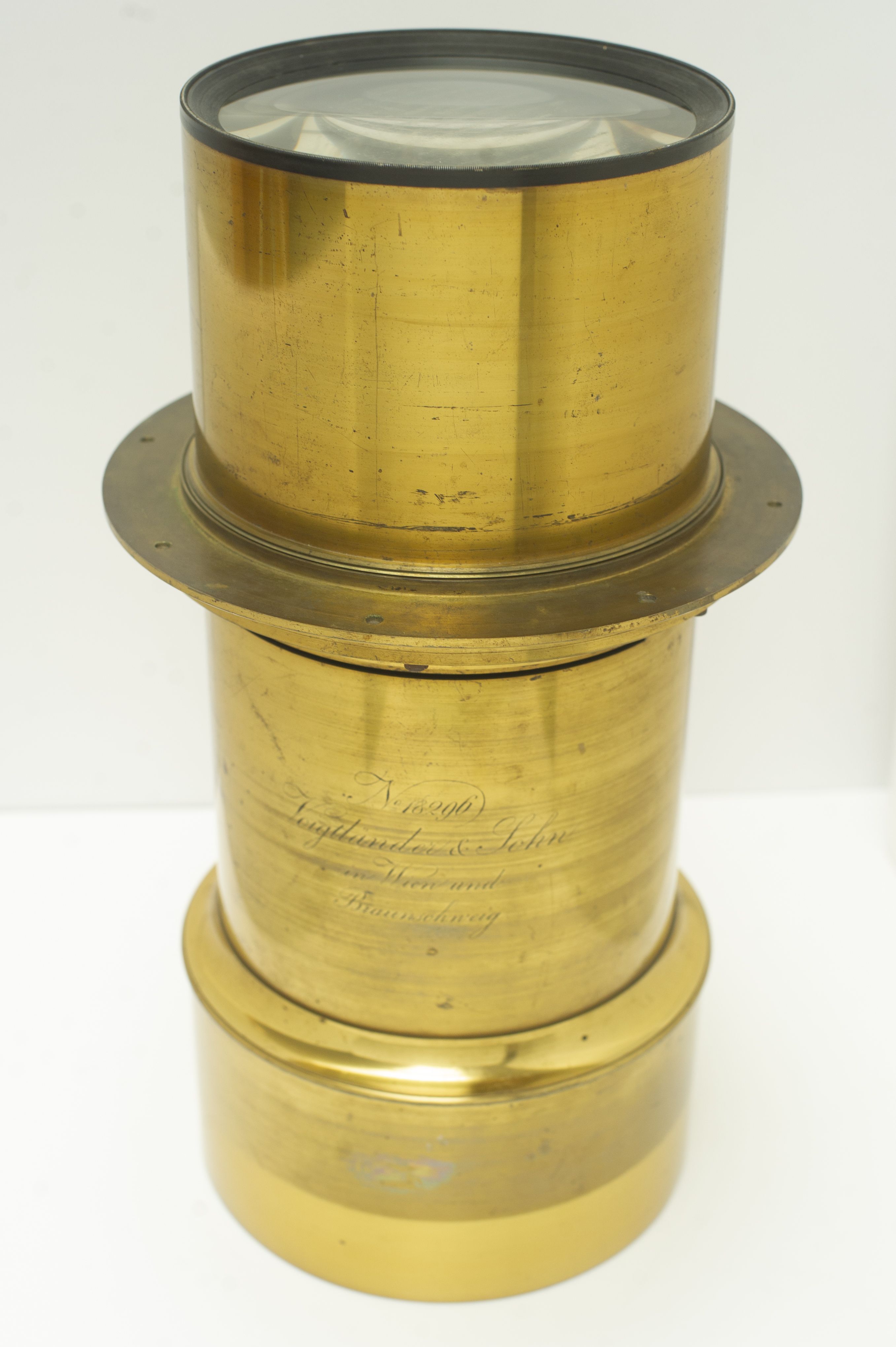 Obiettivo a lungo fuoco Voigtländer & Sohn. Foto: Juan Calcagno.