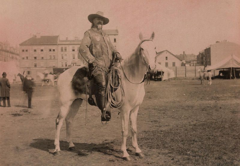 Unknown author, Buffalo Bill (pseudonym of William Frederick Cody, 1846–1917), American soldier, hunter and showman, on horseback during his show “Buffalo Bill’s Wild West” at the Theresienwiese, Munich, ca. 1890, albumen print, Alinari Archives-album collection, Florence