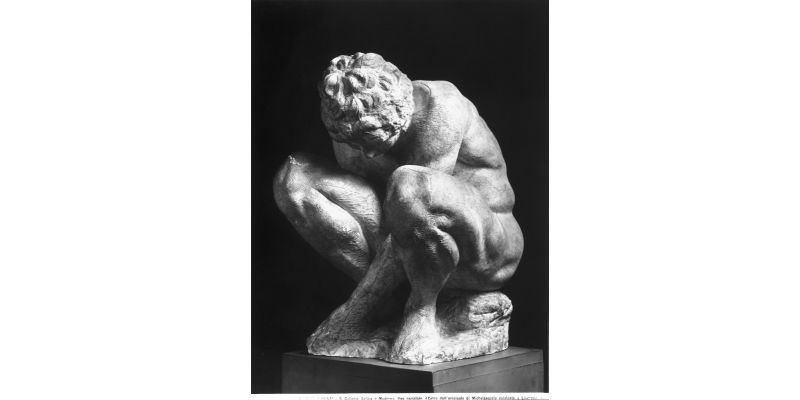 Fratelli Alinari, Adolescente, calco dell’originale di Michelangelo Buonarroti (Galleria dell'Accademia, Firenze), ante 1916, negativo alla gelatina sali d’argento su vetro, Archivi Alinari - Archivio Alinari, Firenze