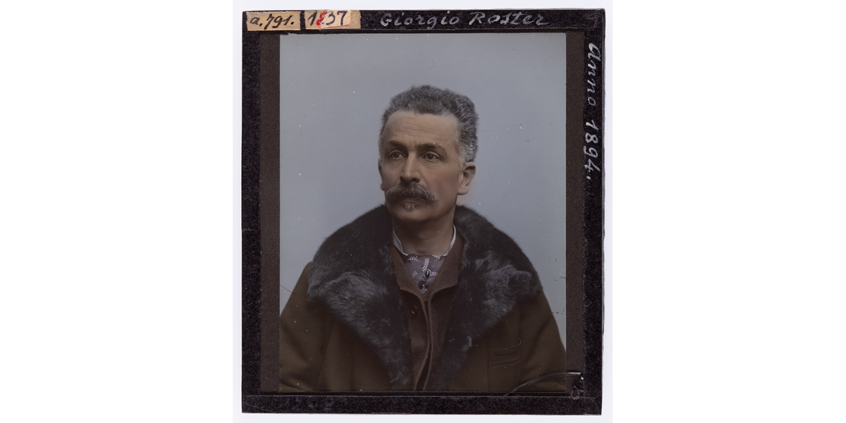 Shot by Fratelli Alinari on hand-coloured glass slide by Giorgio Roster, 8 x 9 cm, Alinari Archives- Roster archive, Florence