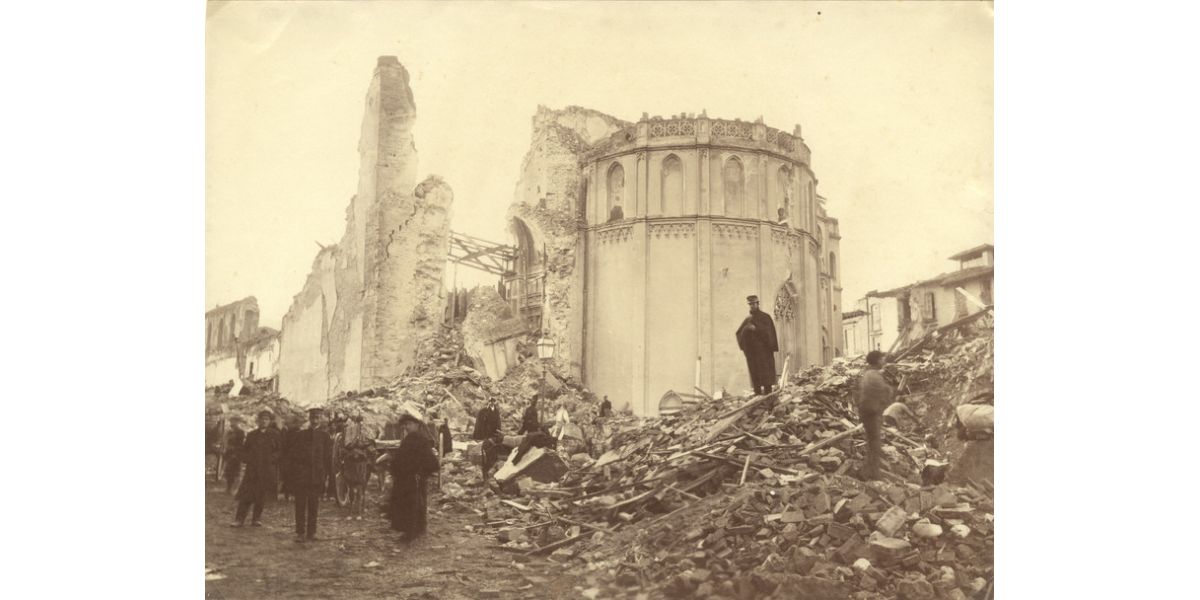 Wilhelm von Gloeden, The Cathedral destroyed by the Calabrian-Sicilian earthquake, Messina 1908, albumen print on paper, Alinari Archives-von Gloeden archive, Florence