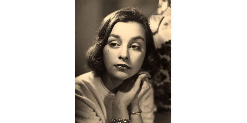 Marion Wulz, Portrait of a young woman, 1950 ca., conversion of a glass plate negative, Alinari Archives - Marion Wulz archive, Florence