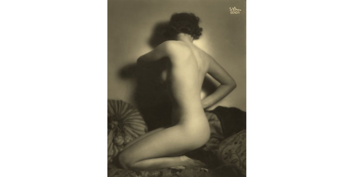 d'Ora-Arthur Benda, Nude, 1934, gelatin silver print, 205x161 mm, Alinari Archives-Favrod collection, Florence