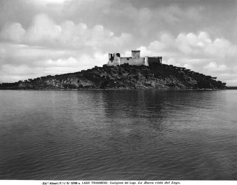 La Rocca di Castiglione del Lago vista dal Lago Trasimeno, 1896