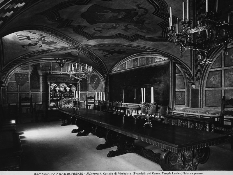 Fratelli Alinari, La sala da pranzo nel Castello di Vincigliata nei dintorni di Fiesole, ante 1896, negativo alla gelatina sali d’argento su vetro, Archivi Alinari-archivio Alinari, Firenze