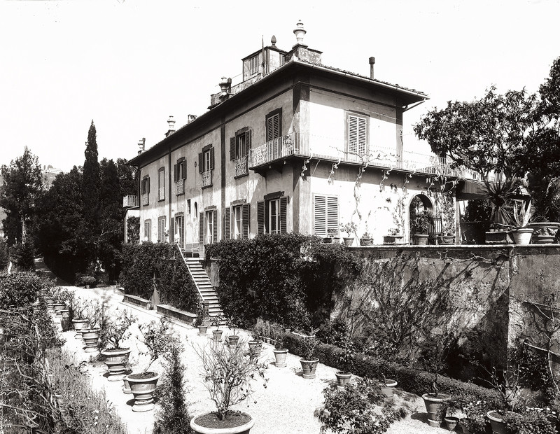 Fratelli Alinari, Veduta di Villa dell'Ombrellino a Bellosguardo con parte dell'ampio giardino, 10 aprile 1894, negativo alla gelatina sali d’argento su vetro, Archivi Alinari-archivio Alinari, Firenze